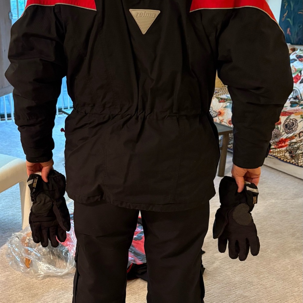 Reima Men's Black and Red Ski Jacket